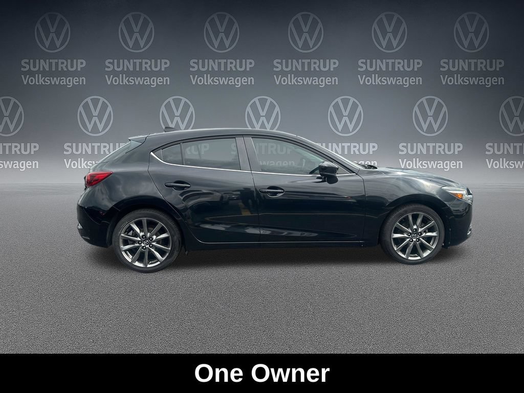 Used 2018 MAZDA MAZDA3 Grand Touring w/ Premium Equipment Package FWD image 7