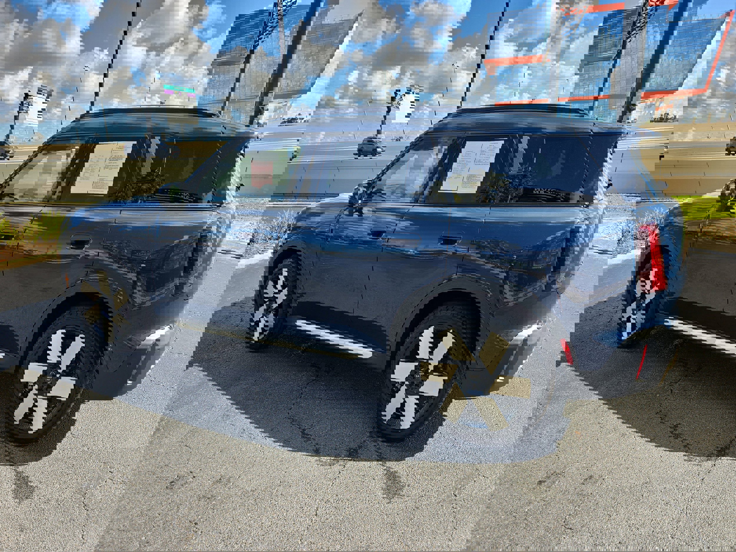 Certified 2025 MINI Cooper Countryman S w/ Comfort Package Max image 6