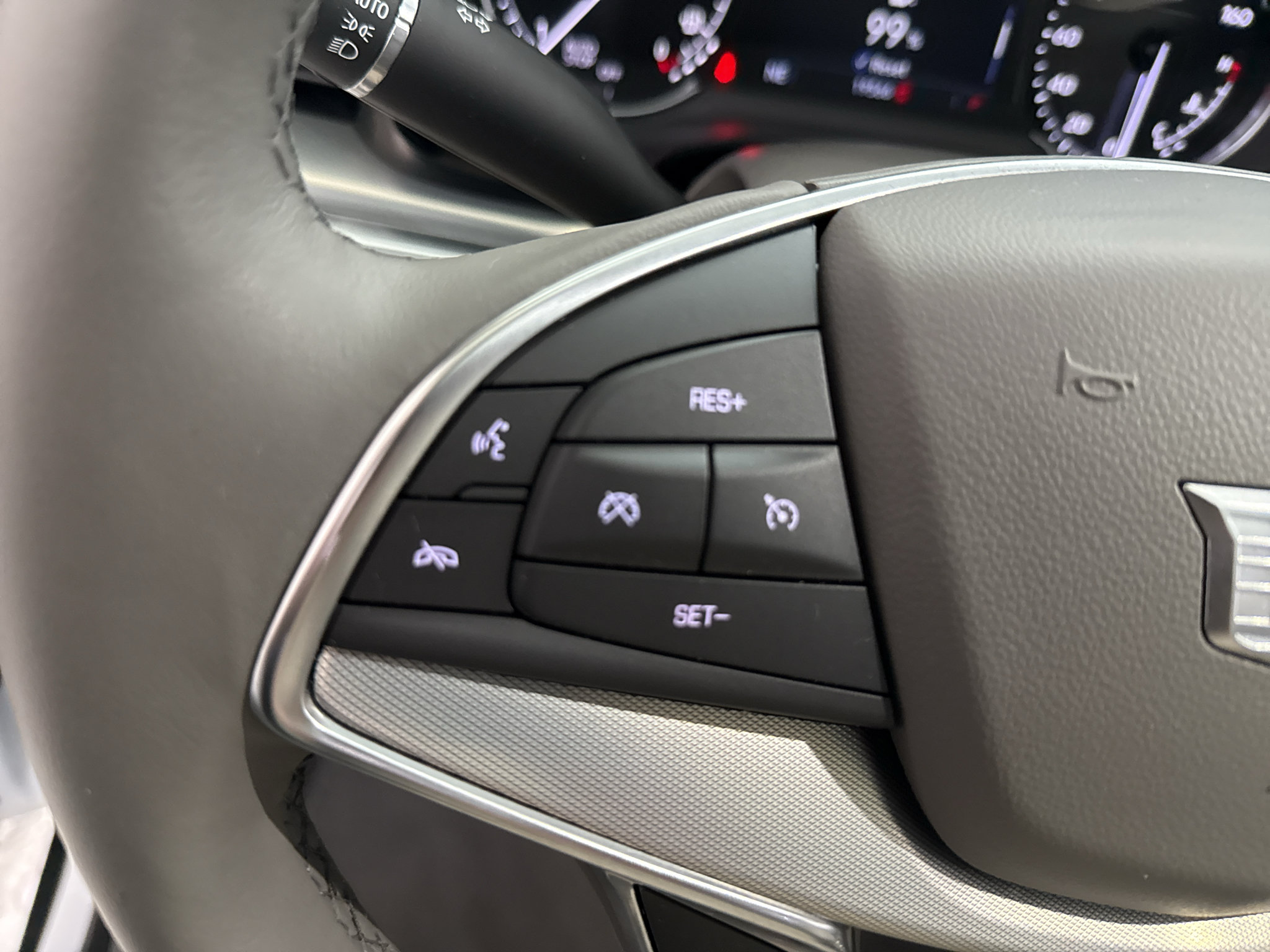 Used 2024 Cadillac XT5 Premium Luxury FWD image 18