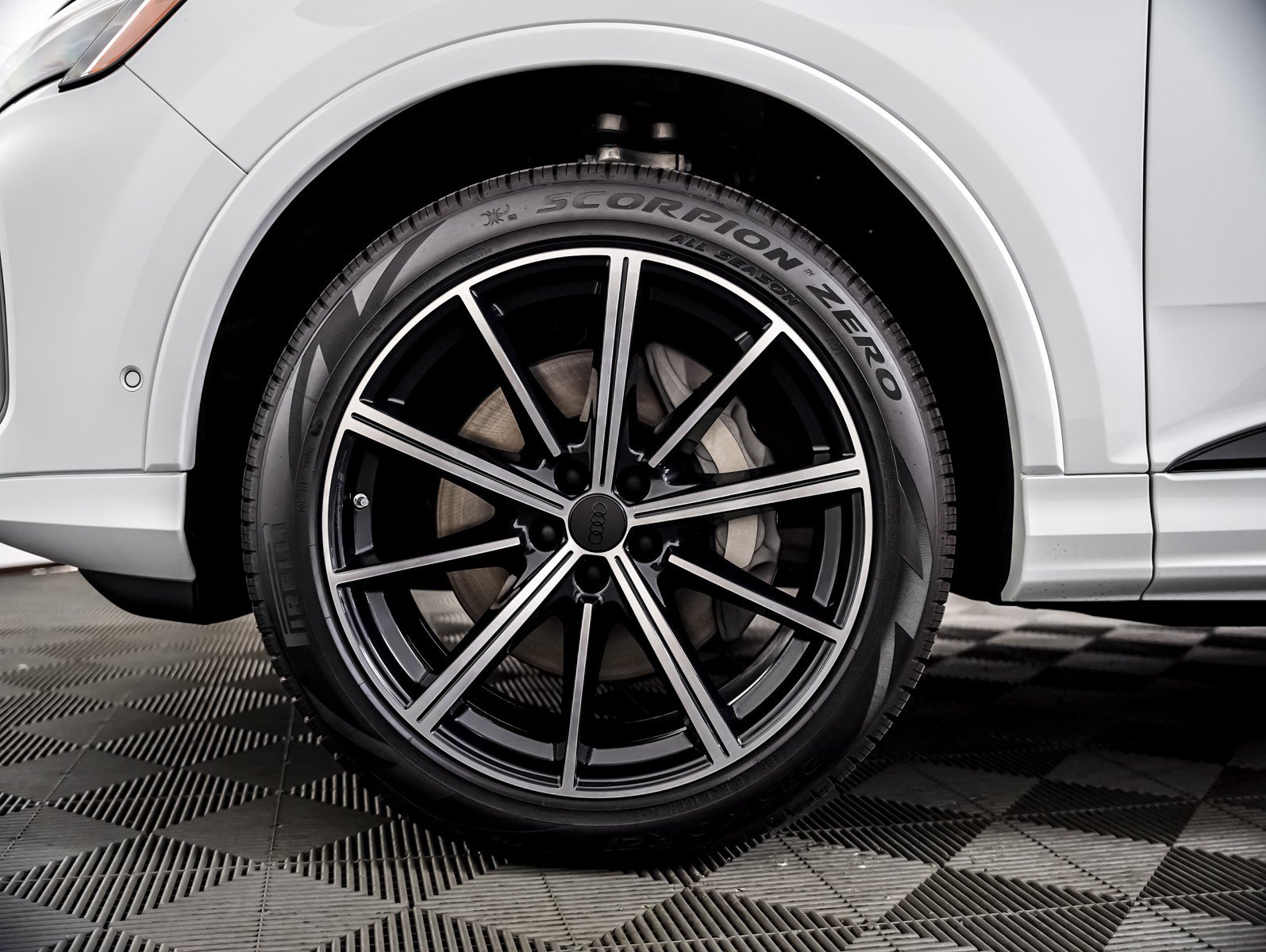 New 2026 Audi Q7 2.0T Premium Plus AWD/4WD image 4