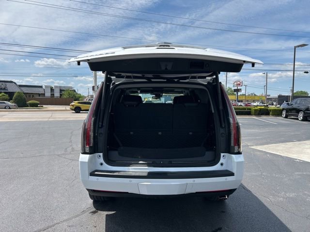 Used 2020 Cadillac Escalade Luxury AWD/4WD image 8