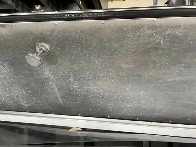 Used 2016 Chevrolet Express 4500 image 37