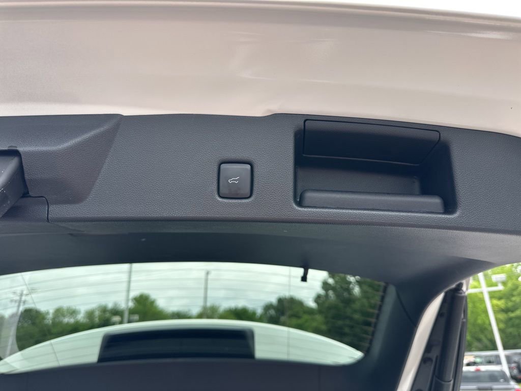 Used 2024 Ford Escape Platinum w/ Premium Technology Package AWD/4WD image 13