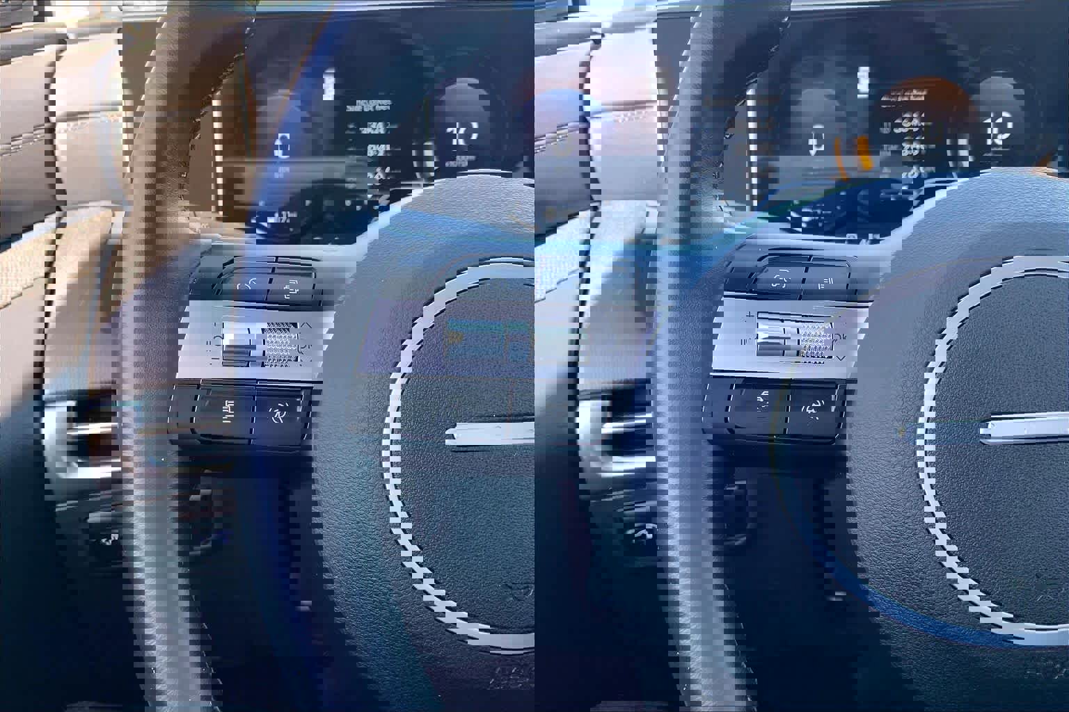 Used 2025 Hyundai Tucson SEL image 24