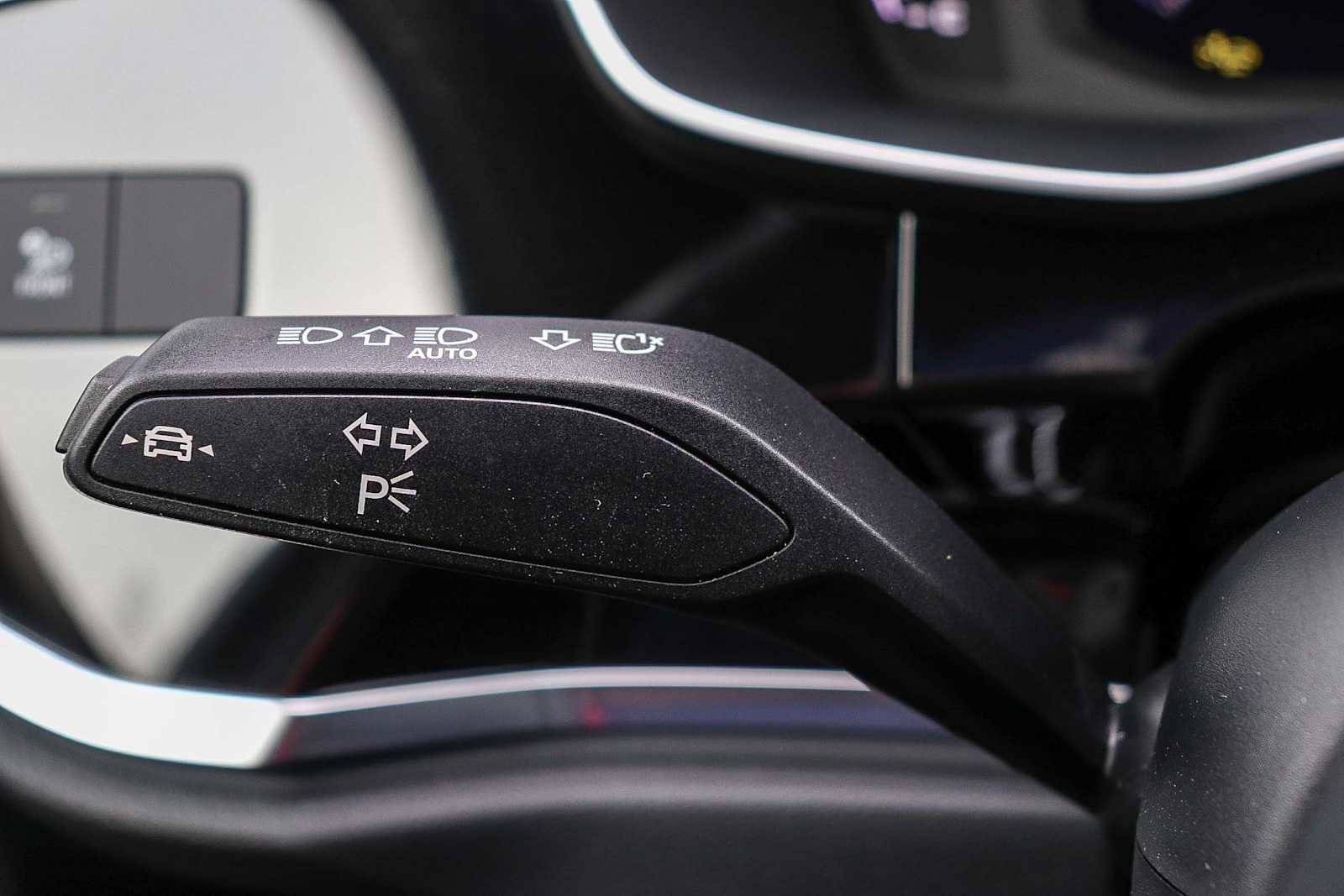 Used 2025 Audi Q3 2.0T Premium Plus w/ Premium Plus Package image 30