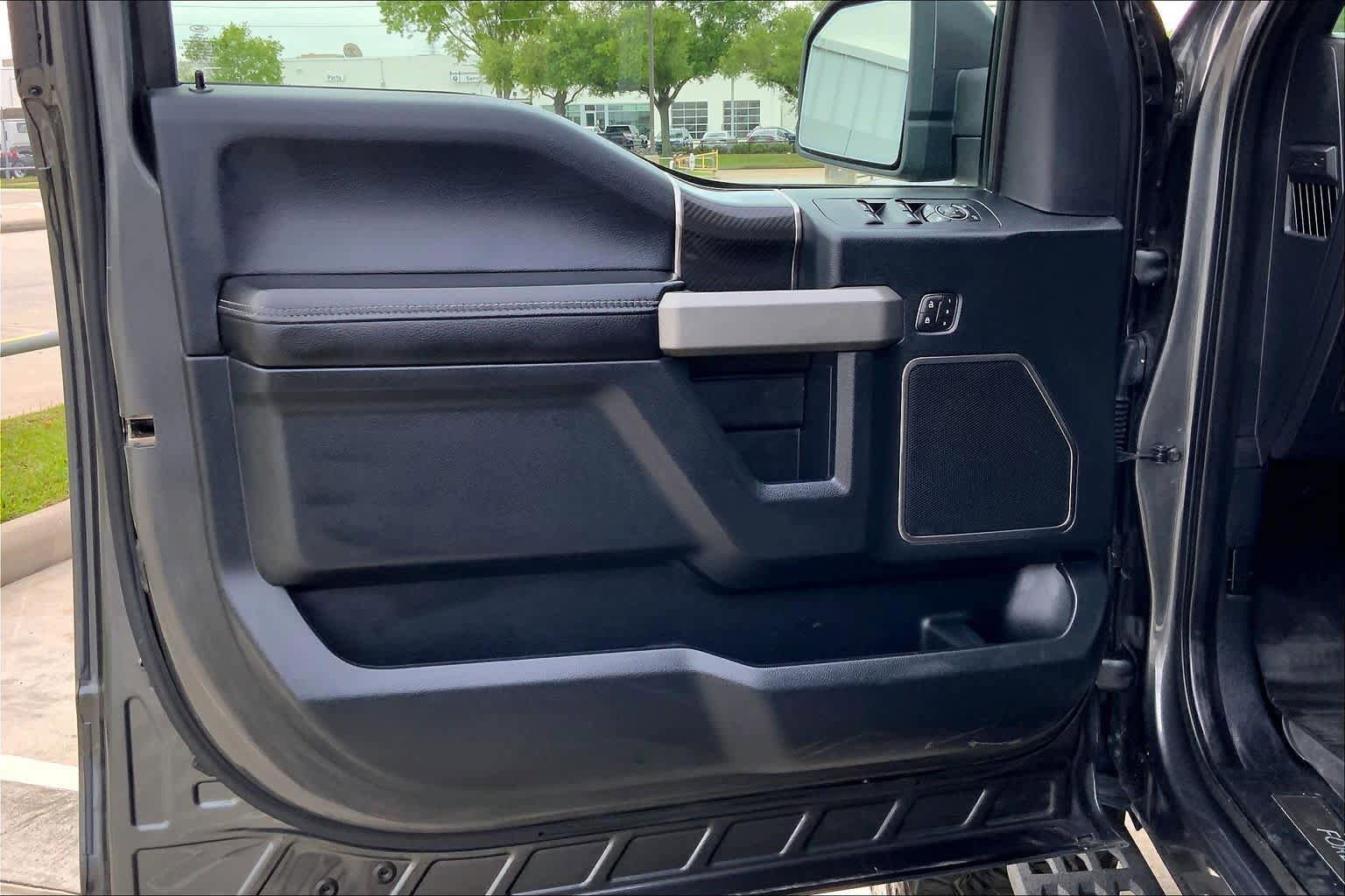 Used 2019 Ford F150 Raptor w/ Equipment Group 802A Luxury image 21
