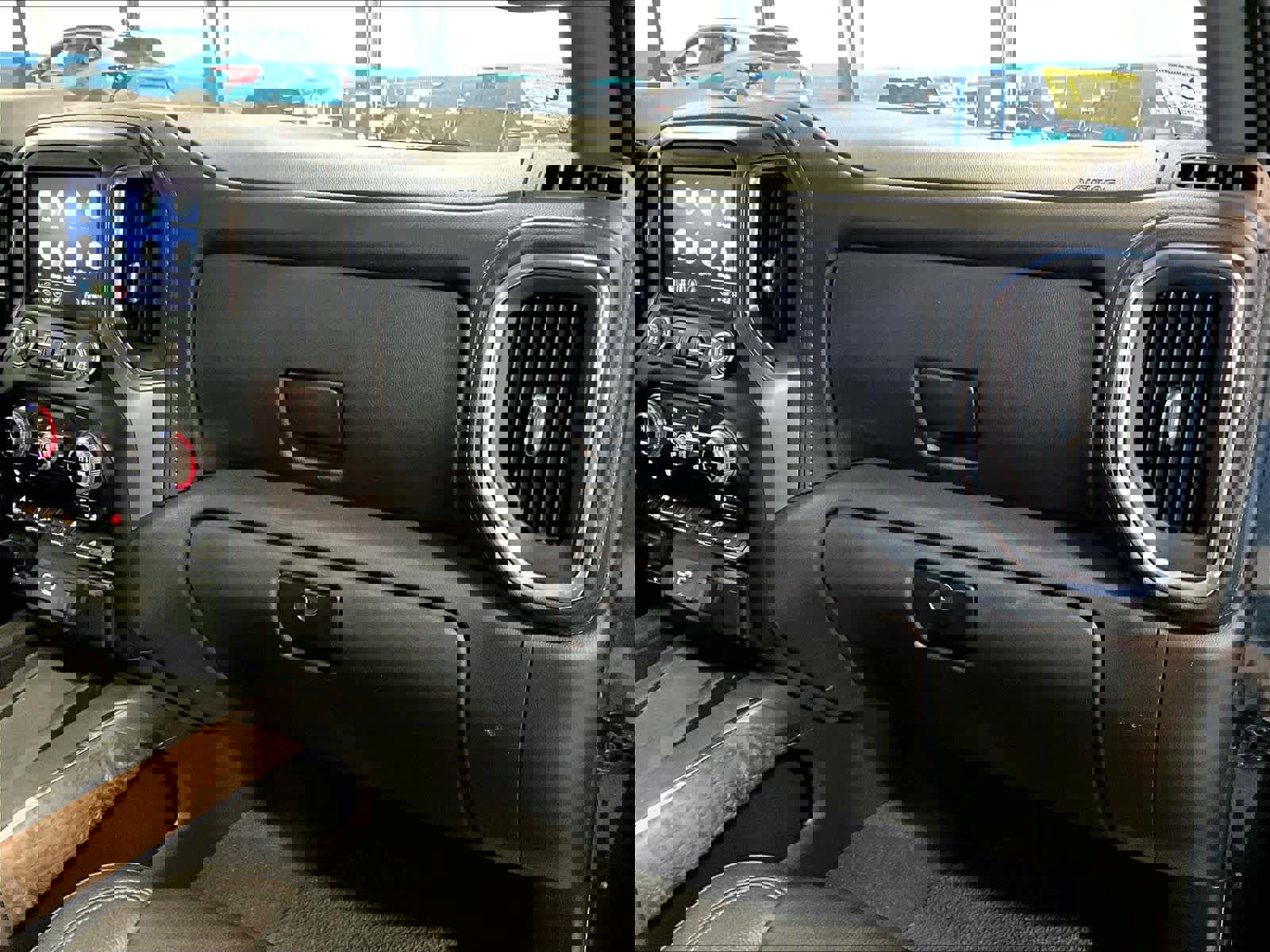 Used 2020 GMC Sierra 1500 Denali w/ Denali Premium Package image 13