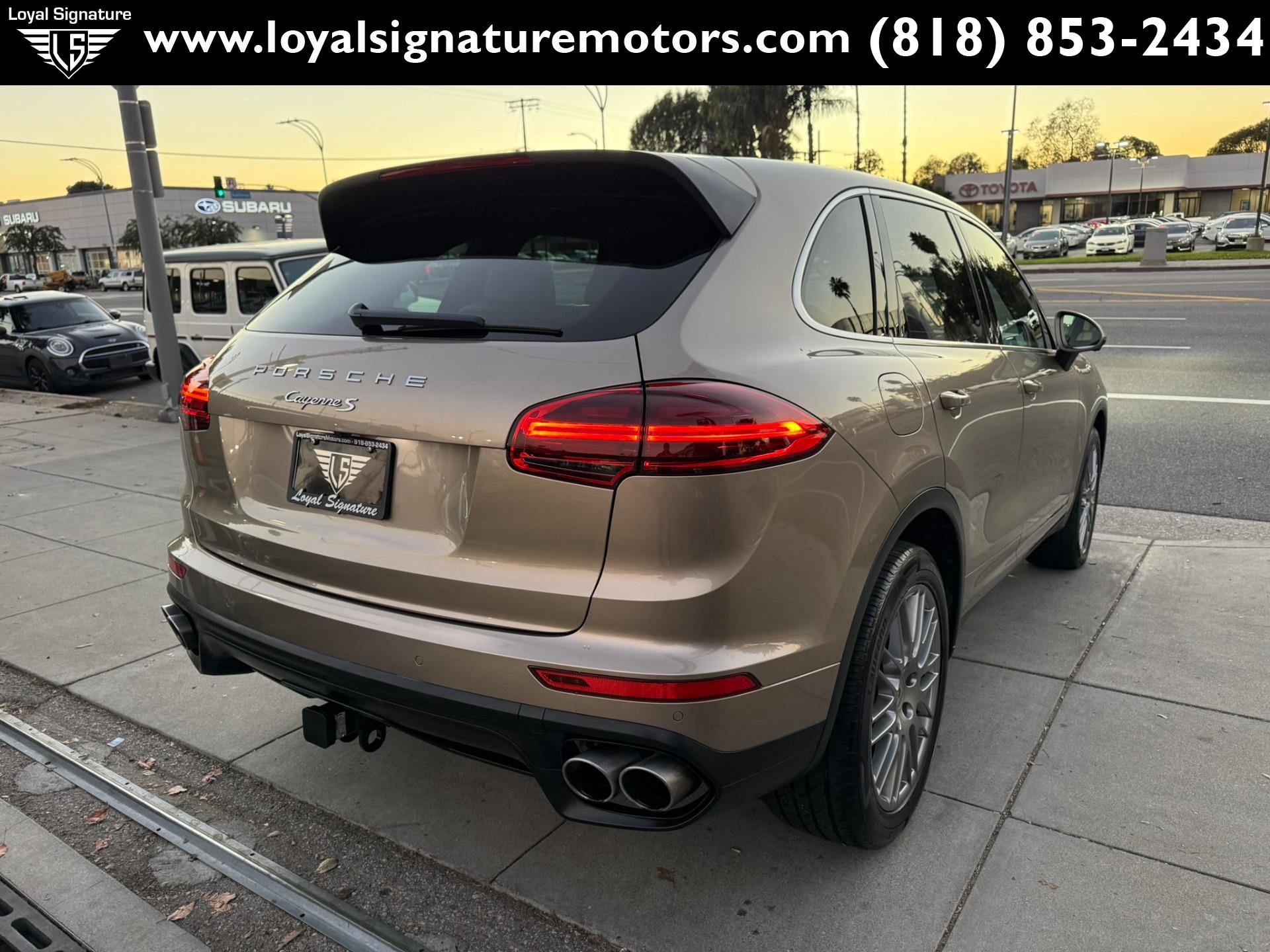 Used 2017 Porsche Cayenne S AWD/4WD image 7
