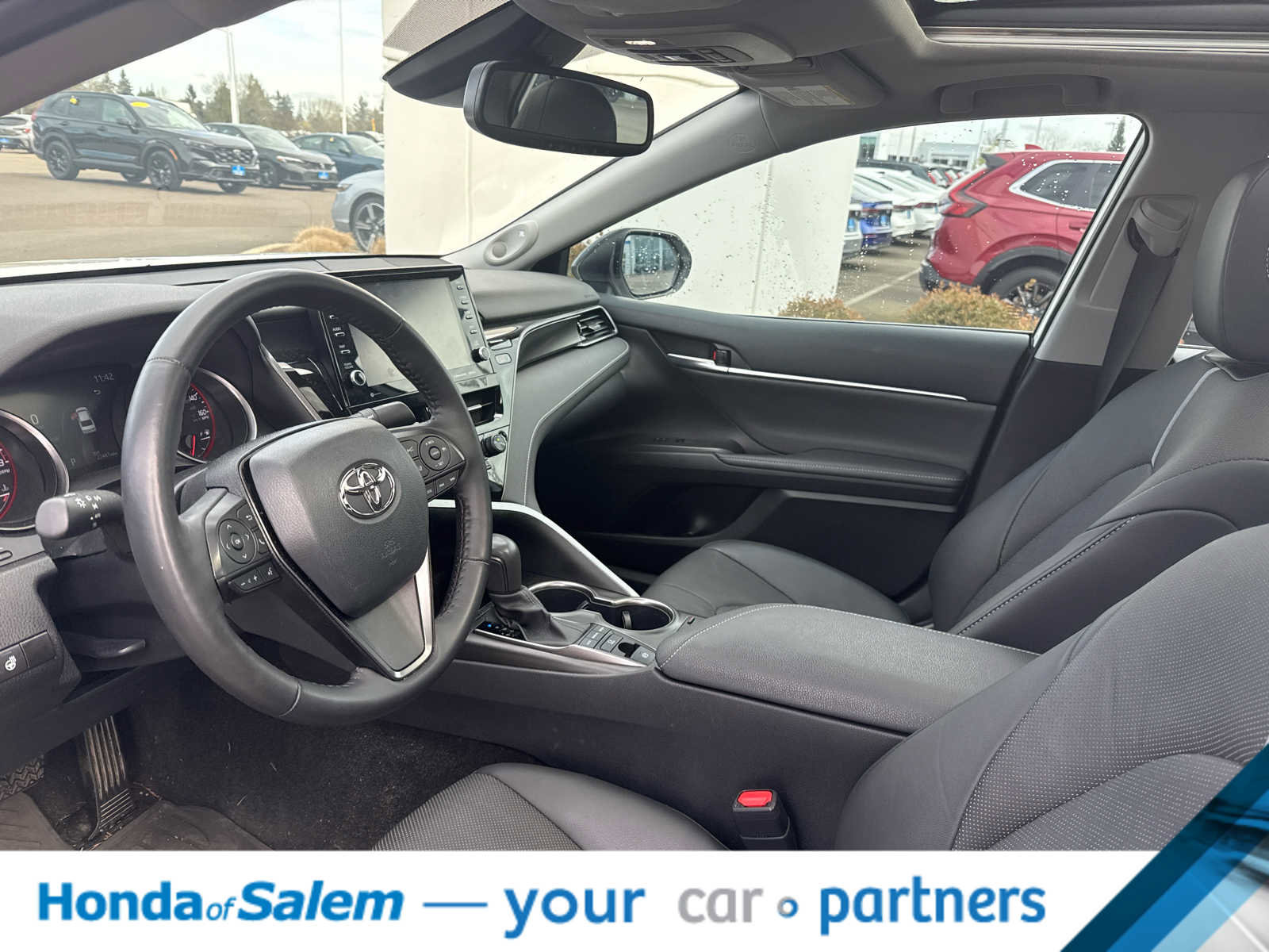 Used 2023 Toyota Camry XSE w/ Navigation Package image 2