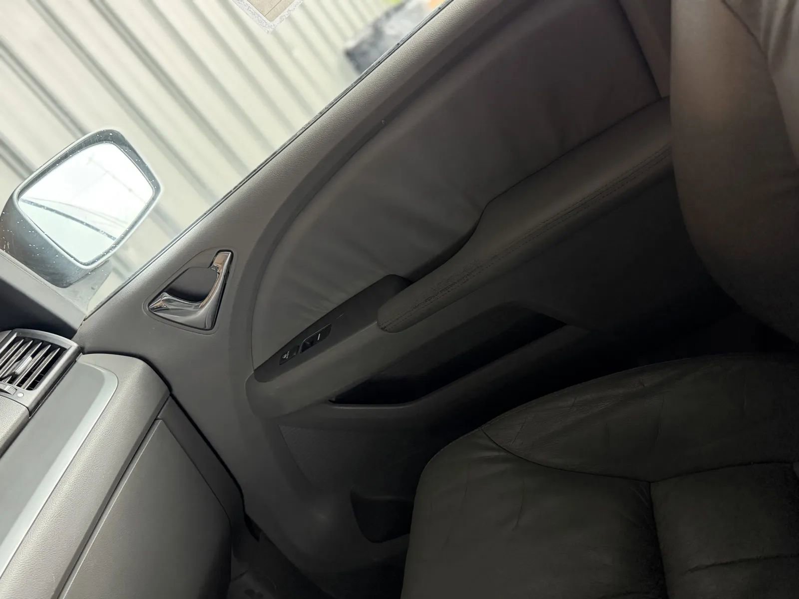 Used 2010 Honda Odyssey EX-L image 34