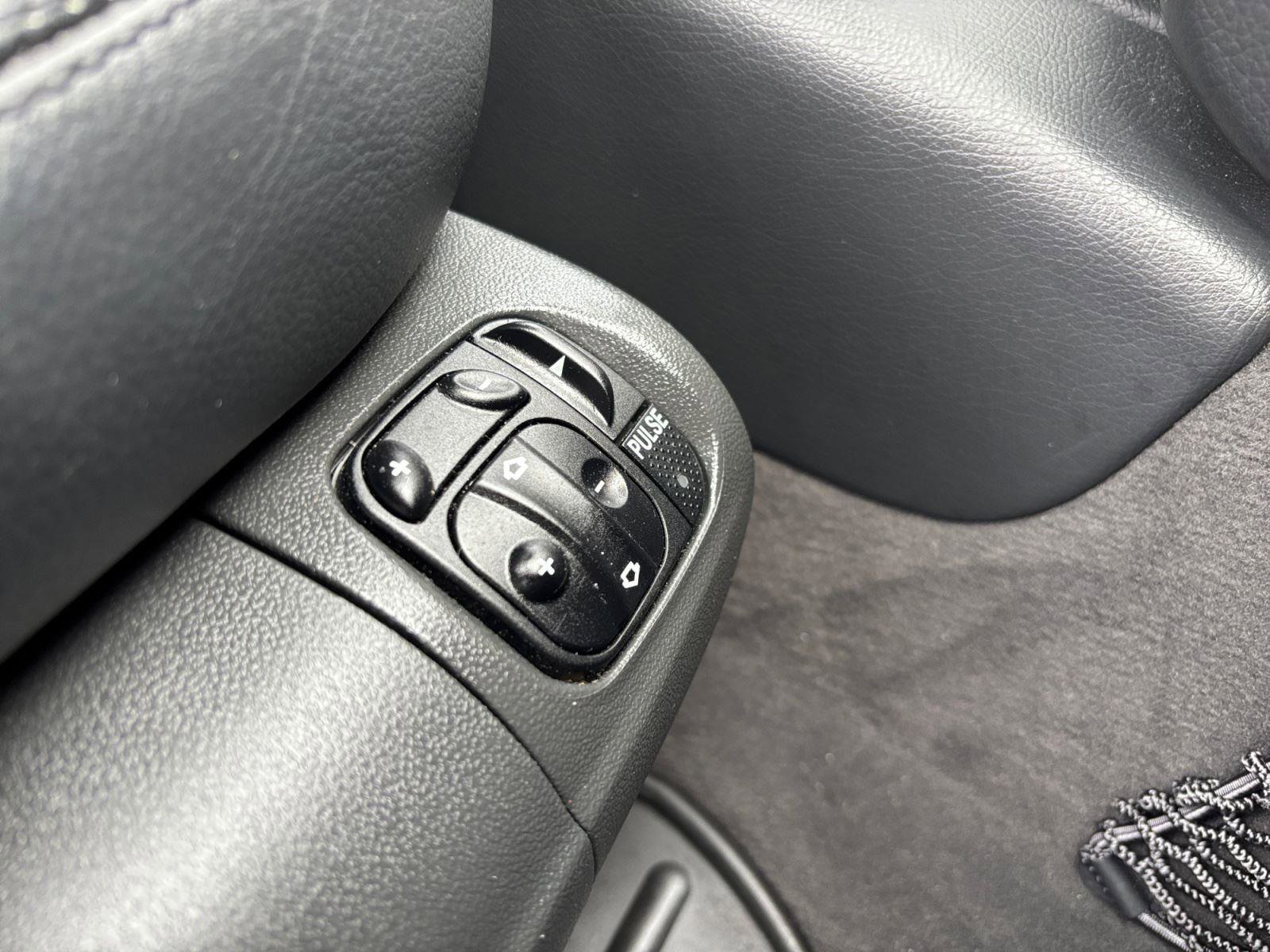 Used 2005 Mercedes-Benz S 430 4MATIC image 30