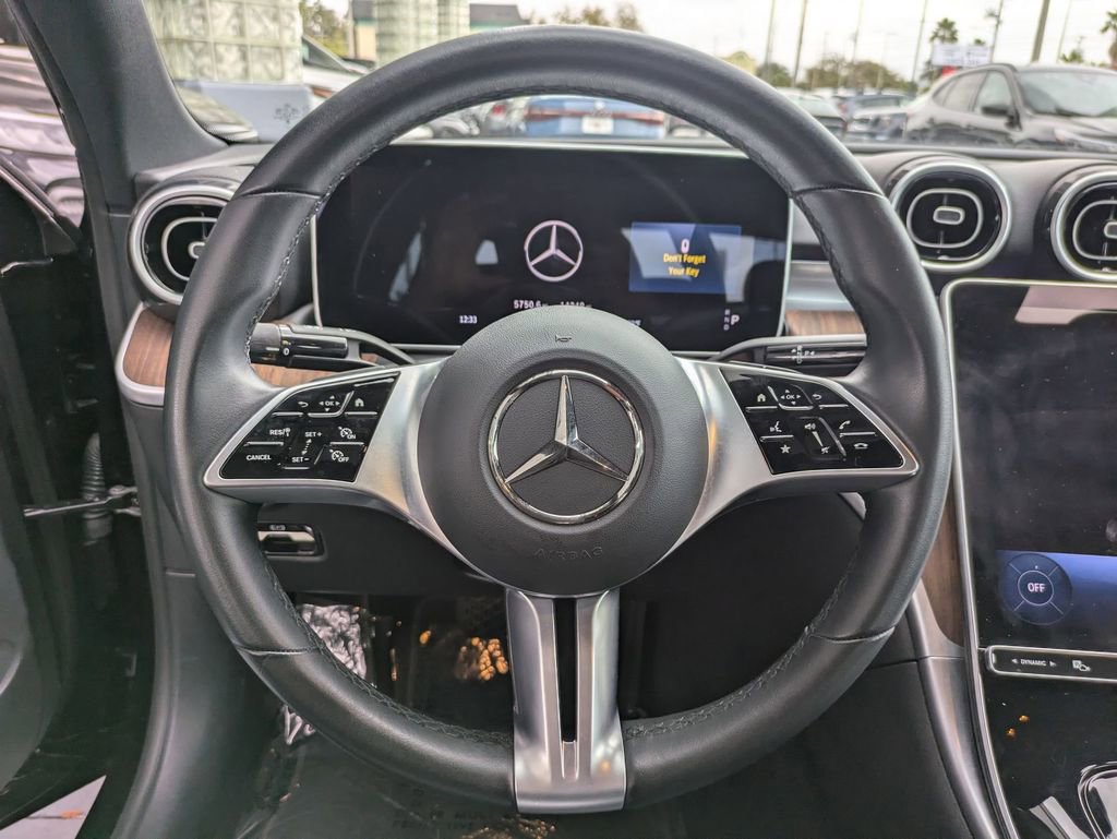 Used 2025 Mercedes-Benz C 300 4MATIC Sedan image 21