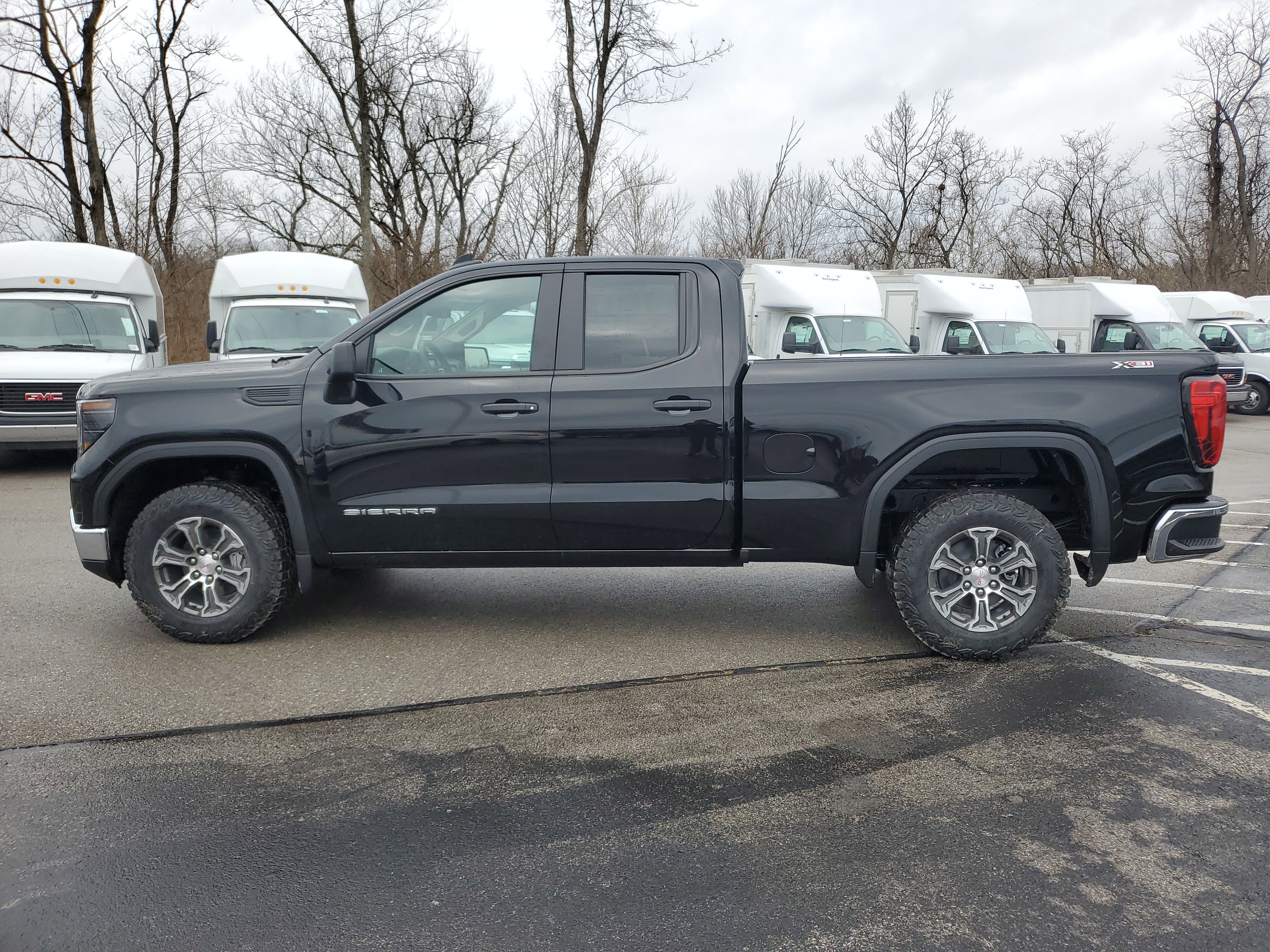 New 2026 GMC Sierra 1500 Pro w/ Pro Value Package image 8