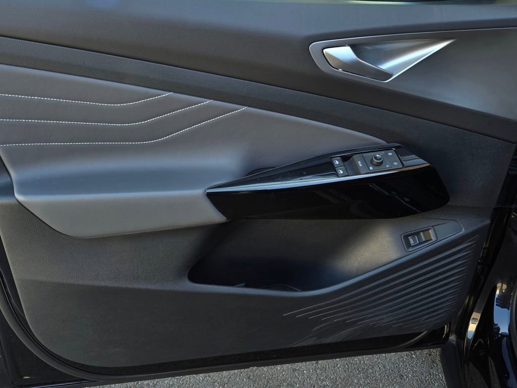 Certified 2023 Volkswagen ID.4 Pro S AWD/4WD image 11