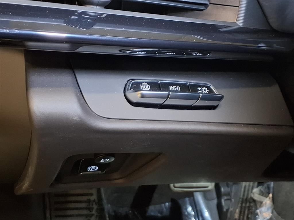 Used 2023 Chevrolet Corvette Z06 w/ Stealth Interior Trim Package image 13