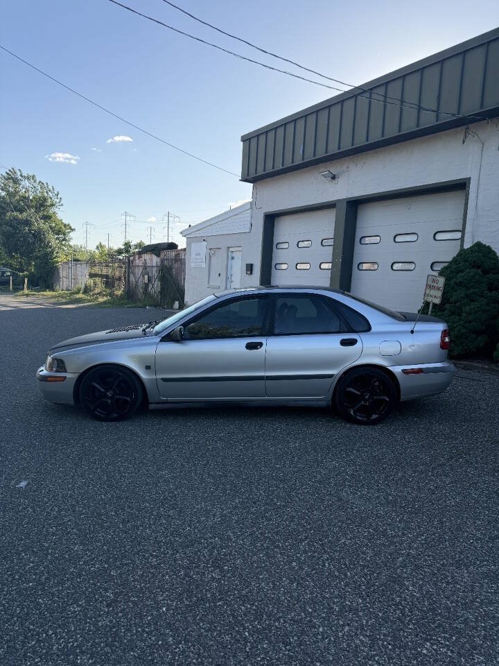 Used 2001 Volvo S40 FWD image 4