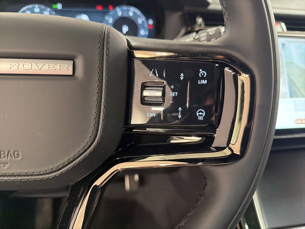 New 2026 Land Rover Range Rover Velar Dynamic SE image 13