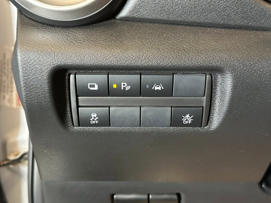 Used 2021 Nissan Versa S image 17