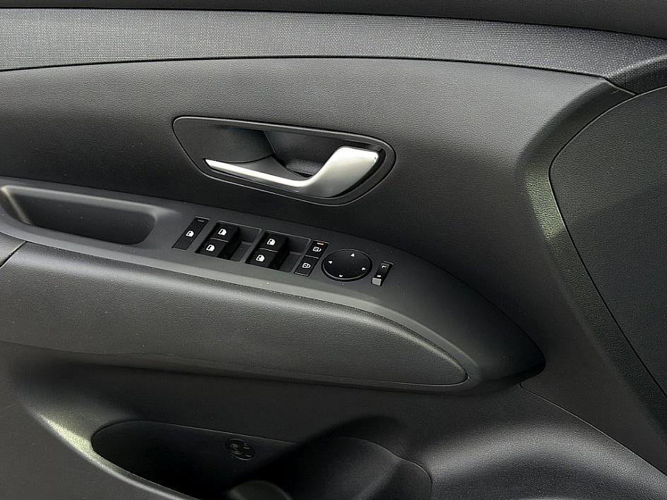 Used 2025 Hyundai Tucson SEL image 19