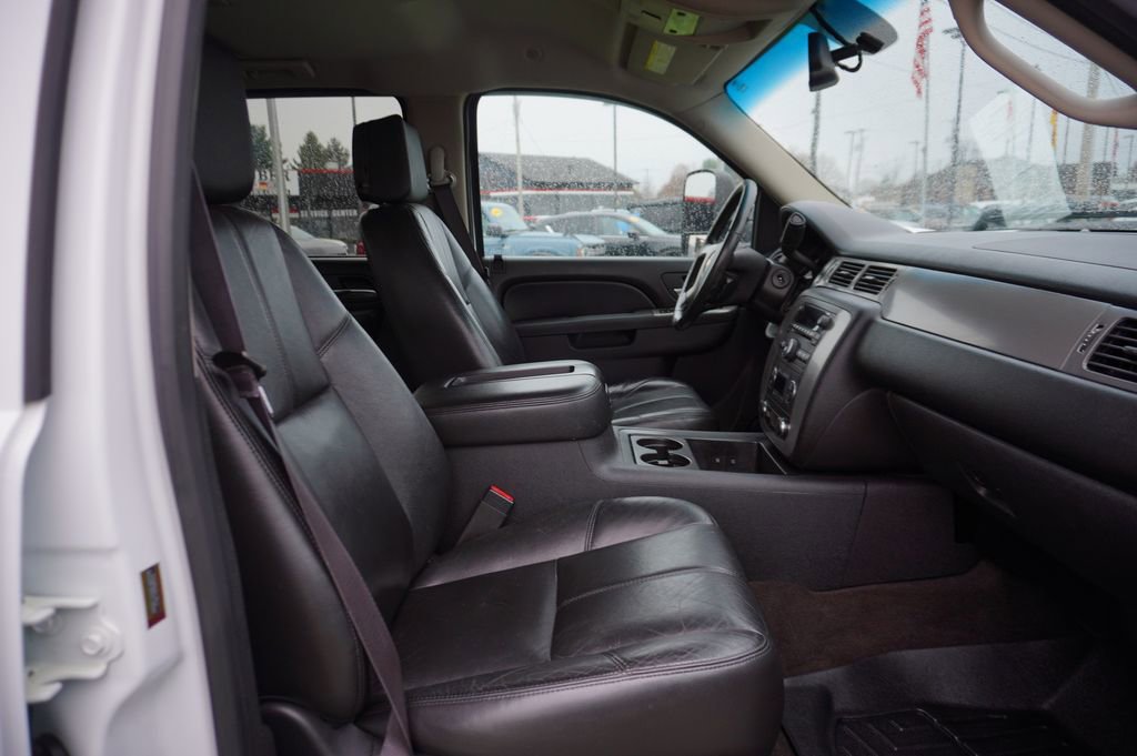 Used 2014 Chevrolet Silverado 2500 LTZ image 27
