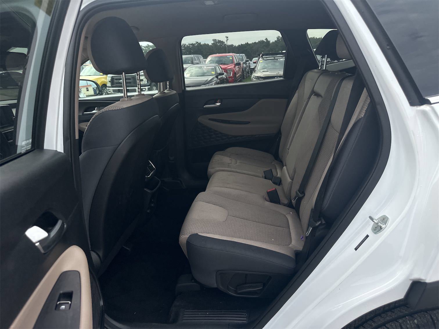 Used 2020 Hyundai Santa Fe SEL FWD image 13
