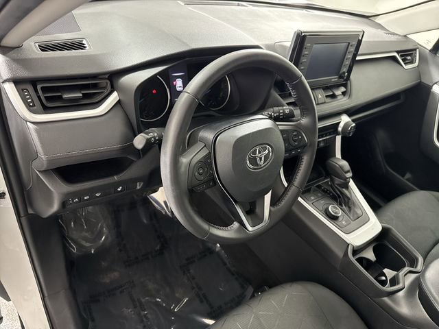 Used 2021 Toyota RAV4 XLE image 23