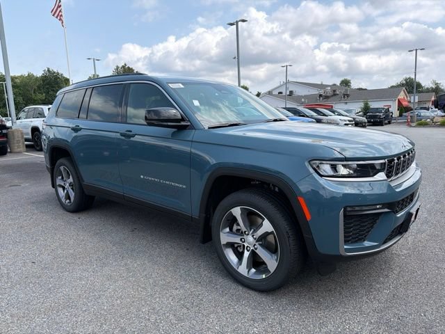 New 2026 Jeep Grand Cherokee L Limited w/ MOPAR Finishing Package