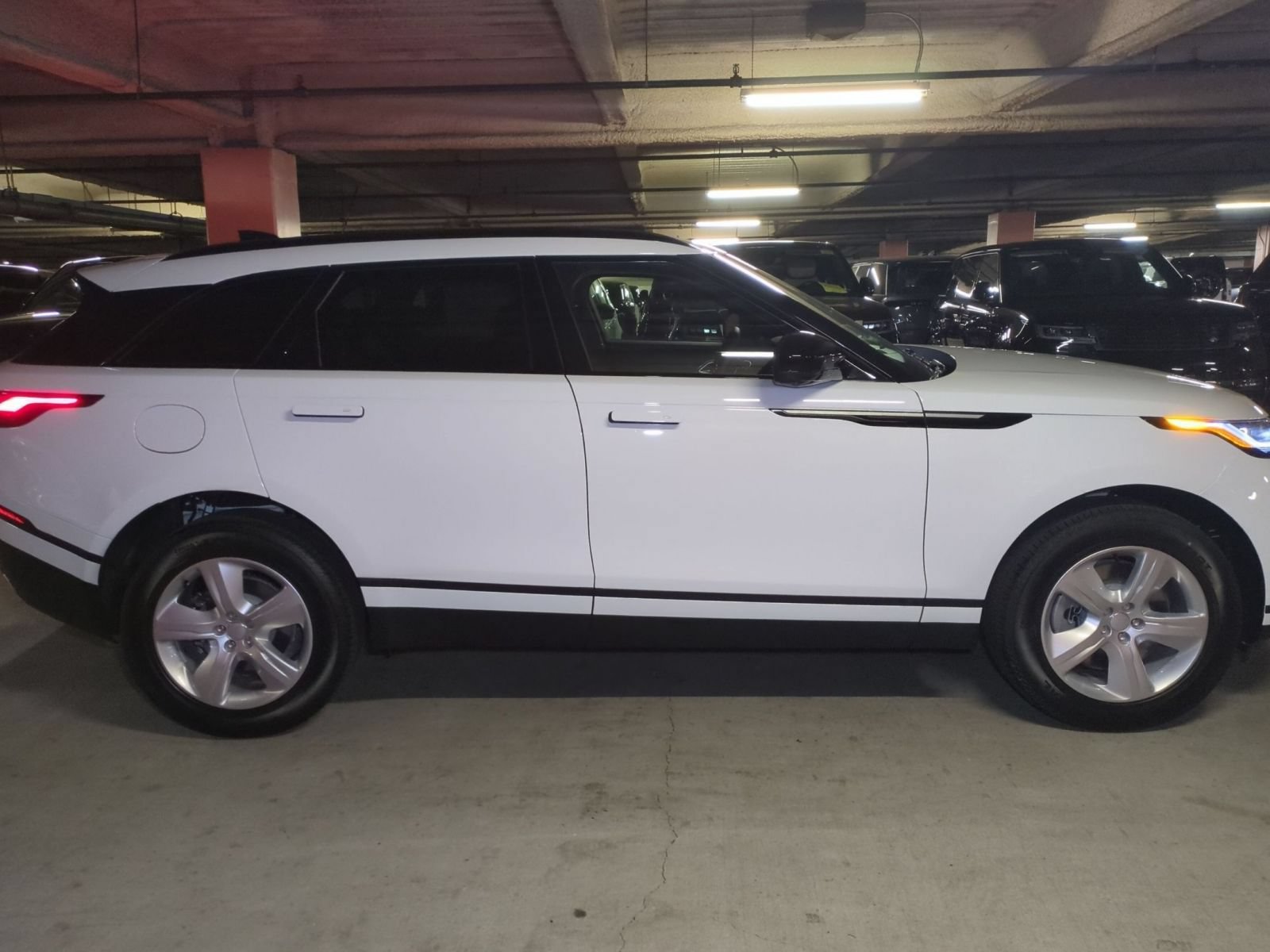 New 2026 Land Rover Range Rover Velar S AWD/4WD image 6