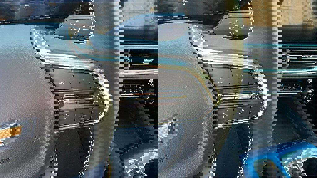 New 2026 Chevrolet Equinox EV LT image 19