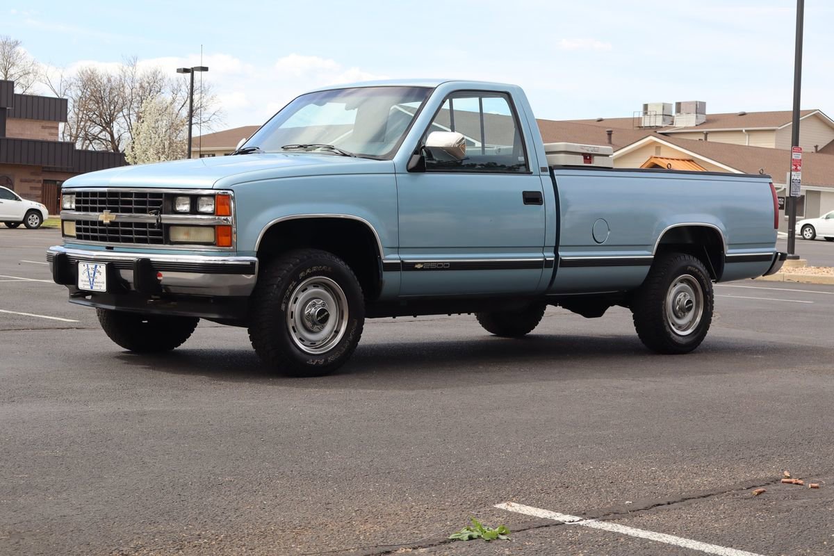 Used 1989 Chevrolet Silverado 2500 4x4 Regular Cab image 11