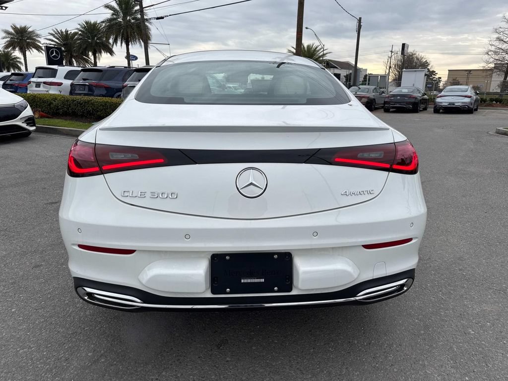 Used 2025 Mercedes-Benz CLE 300 4MATIC Coupe image 5