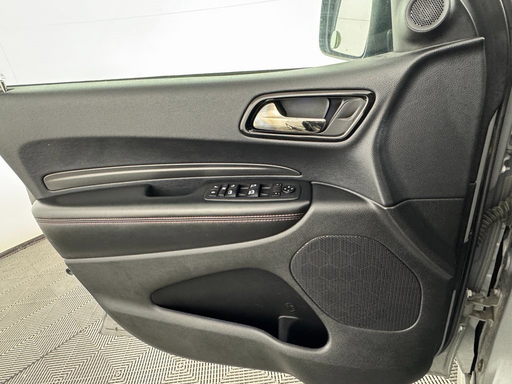 Used 2023 Dodge Durango GT image 34