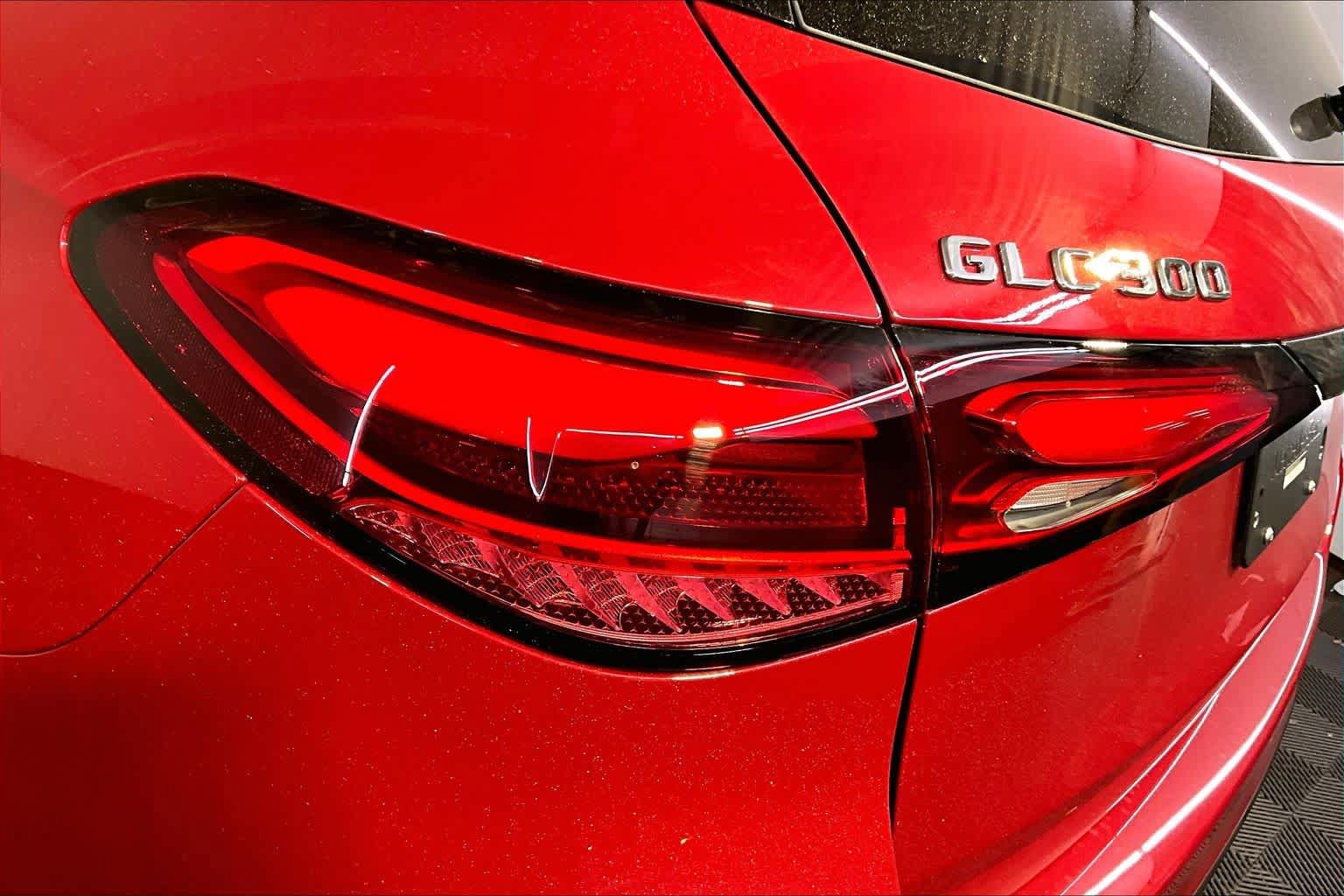 New 2026 Mercedes-Benz GLC 300 4MATIC image 5