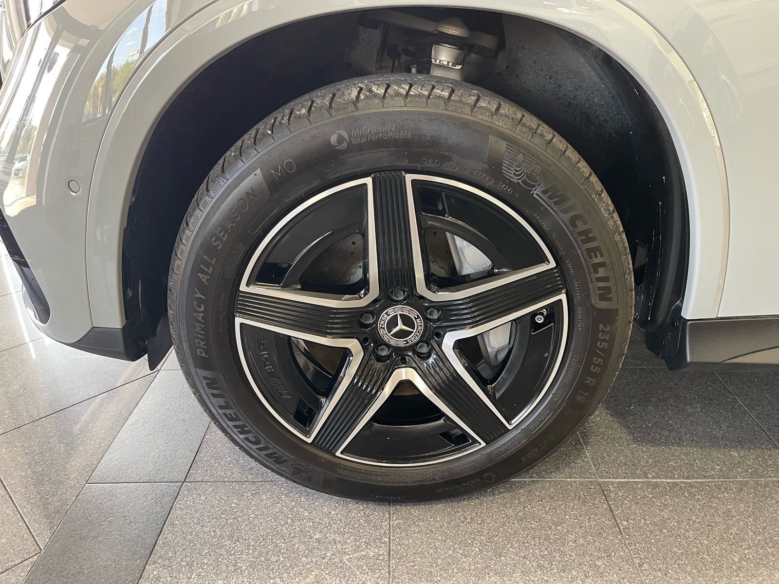 Used 2025 Mercedes-Benz GLC 300 4MATIC image 20