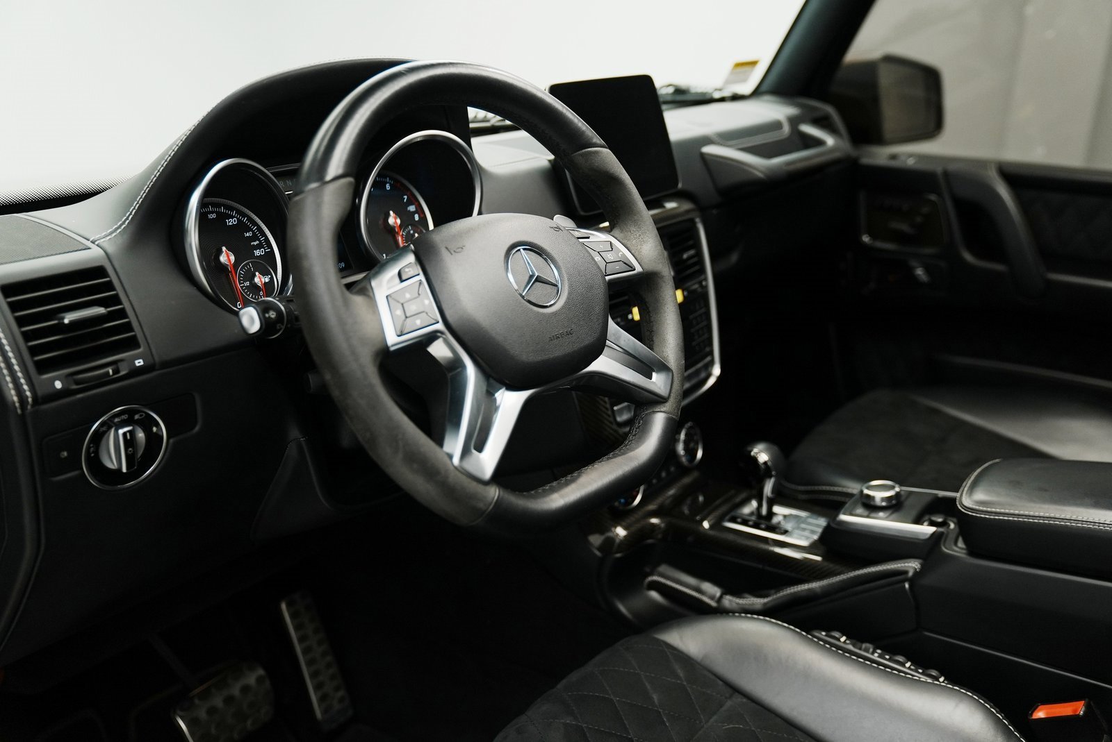 Used 2017 Mercedes-Benz G 550 Squared image 27