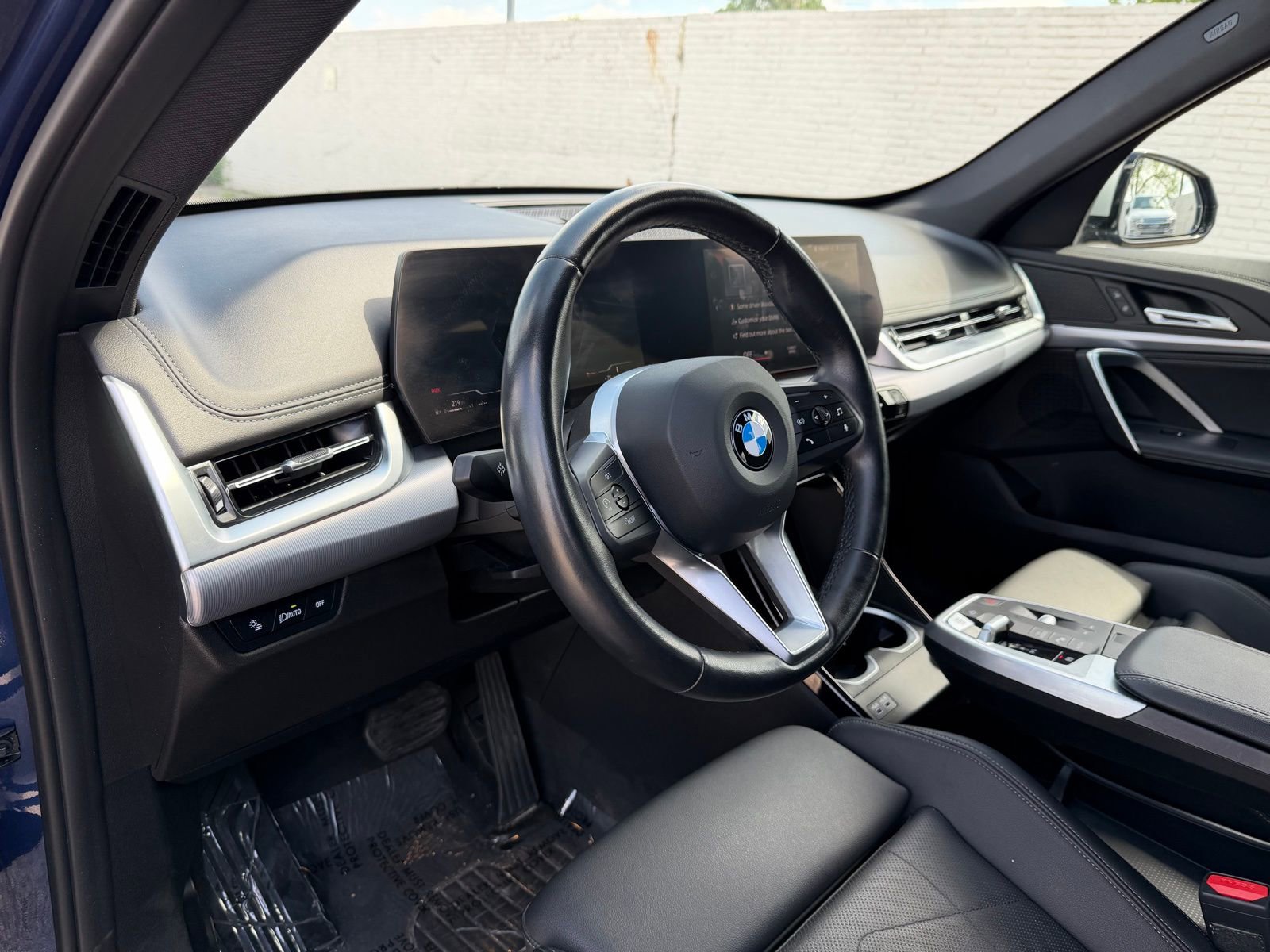 Used 2023 BMW X1 xDrive28i w/ Convenience Package image 17