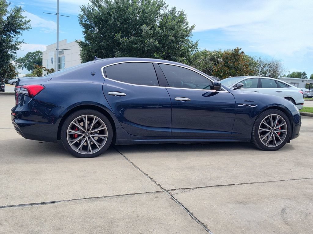 Used 2023 Maserati Ghibli Modena RWD image 10