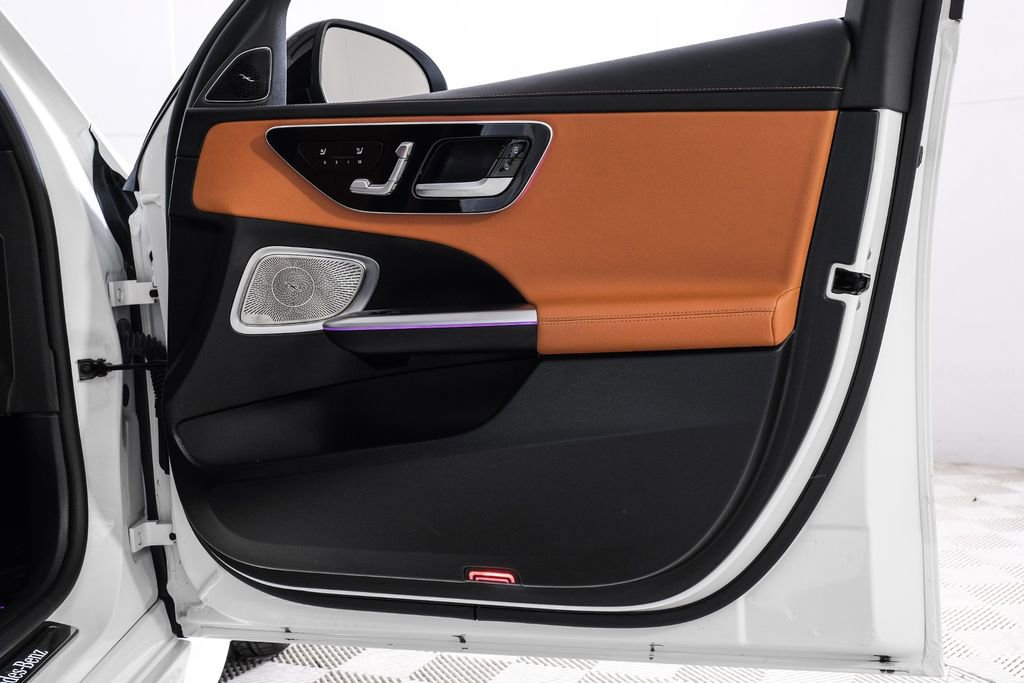 Used 2022 Mercedes-Benz C 300 Sedan image 47