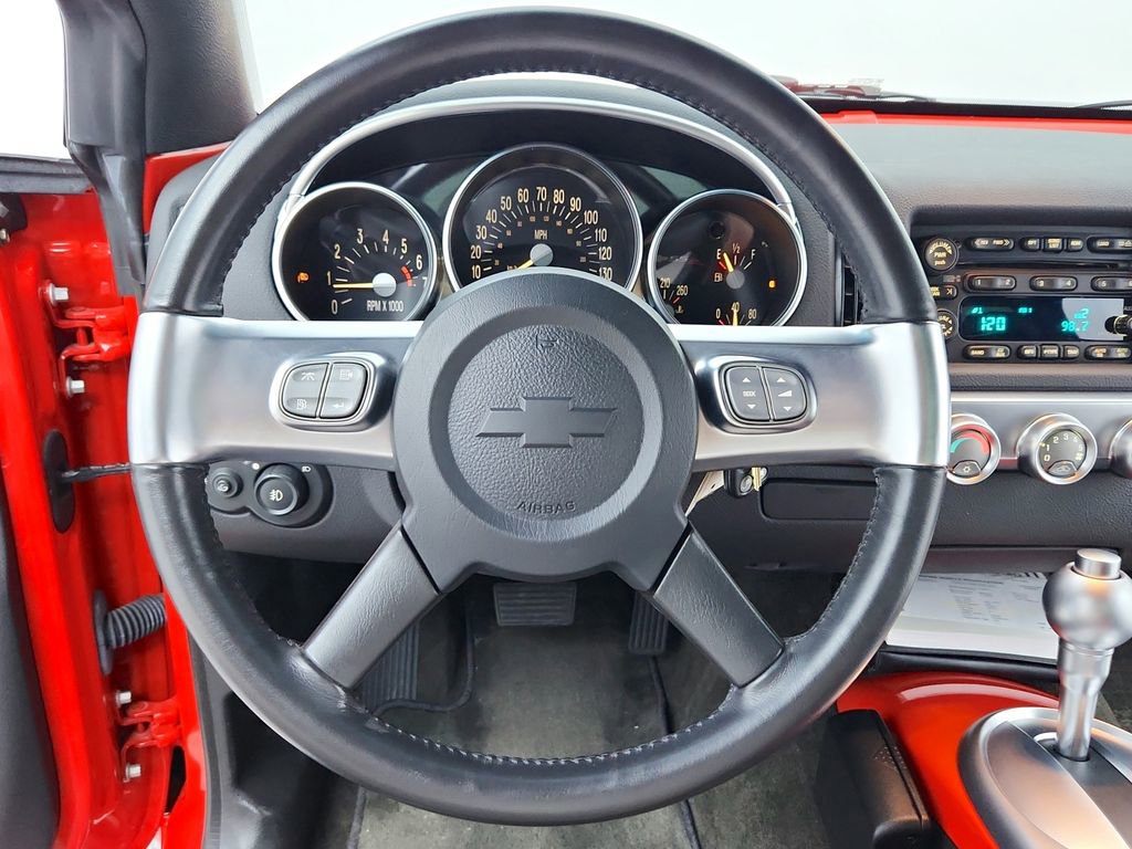 Used 2003 Chevrolet SSR w/ Preferred Equipment Group image 18