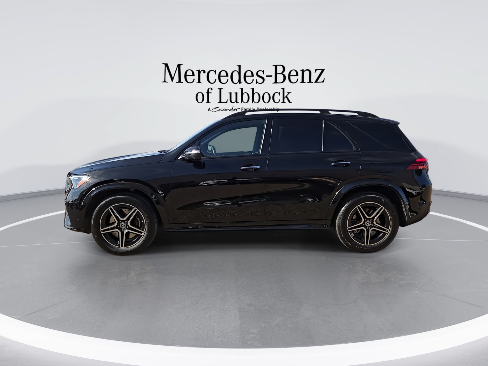 Used 2024 Mercedes-Benz GLE 450e 4MATIC image 5