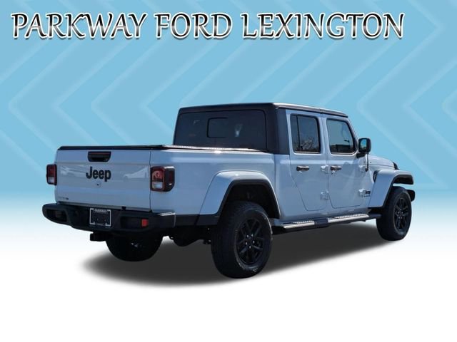 Used 2022 Jeep Gladiator Sport image 5