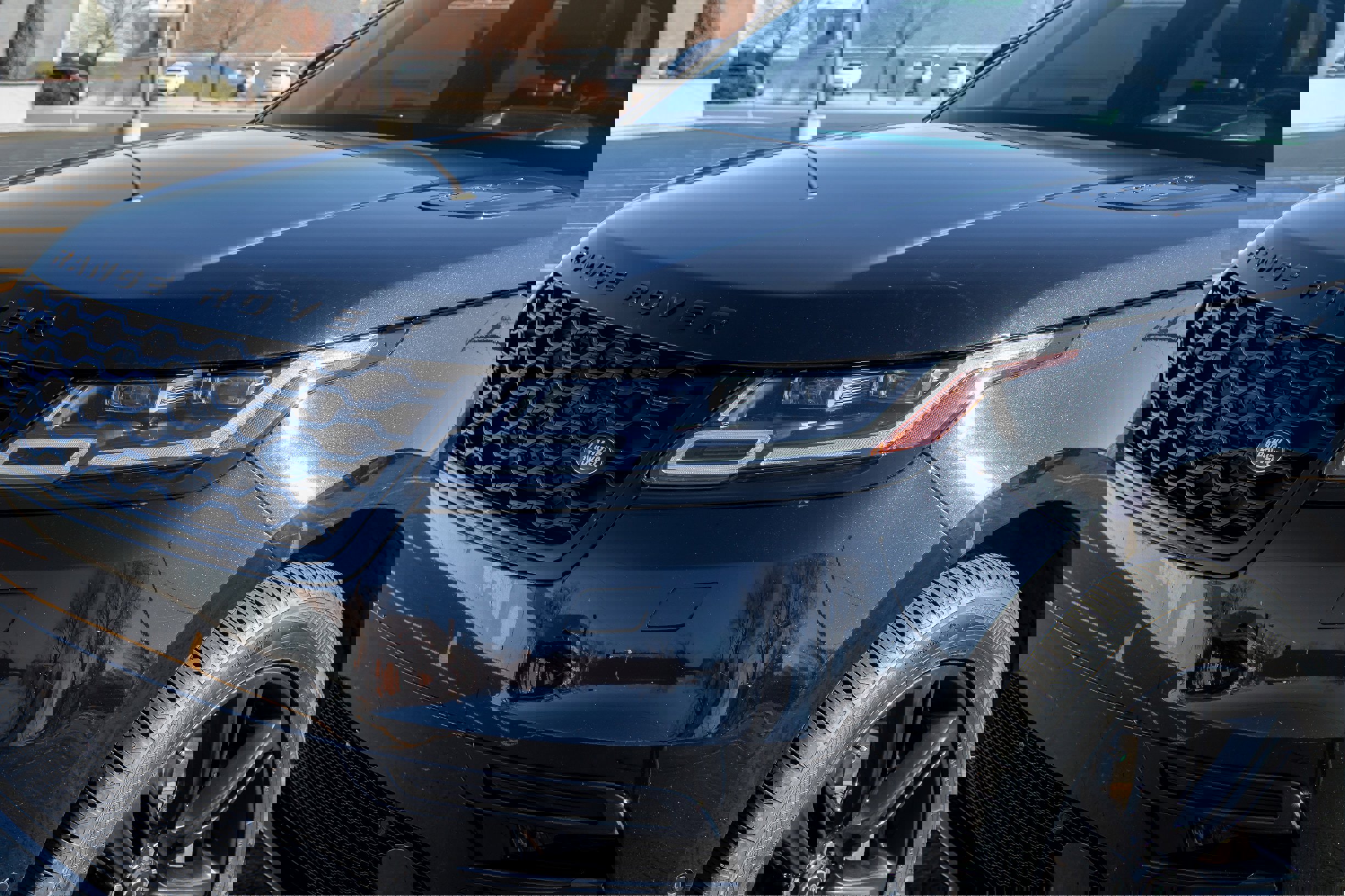 Used 2021 Land Rover Range Rover Velar R-Dynamic S image 42