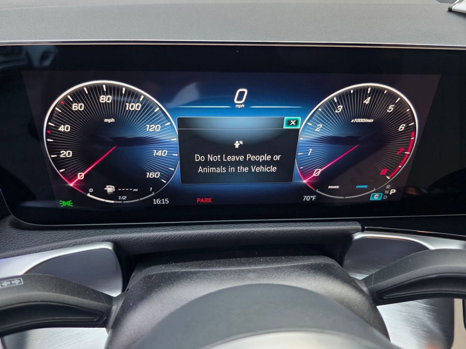 New 2026 Mercedes-Benz GLB 250 4MATIC image 16