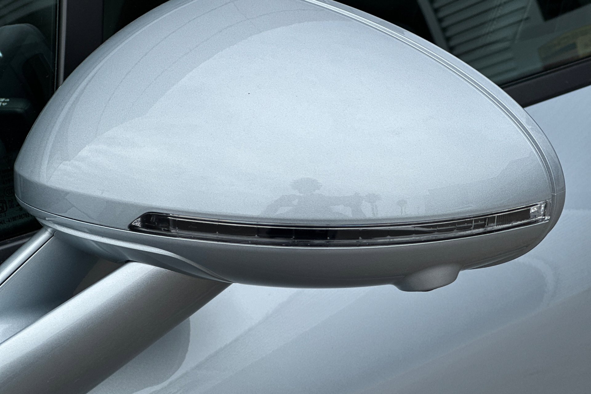 New 2026 Porsche Macan image 40