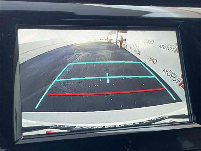 Certified 2019 Toyota Camry SE w/ Carpet Mat Package FWD image 18