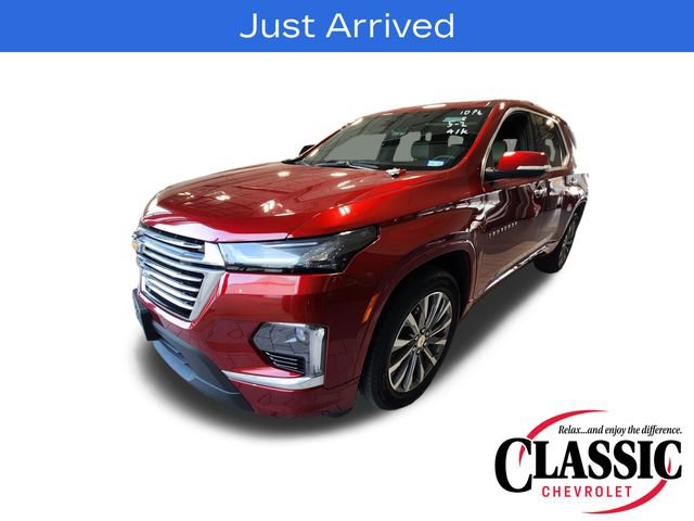 Used 2023 Chevrolet Traverse Premier FWD image 4