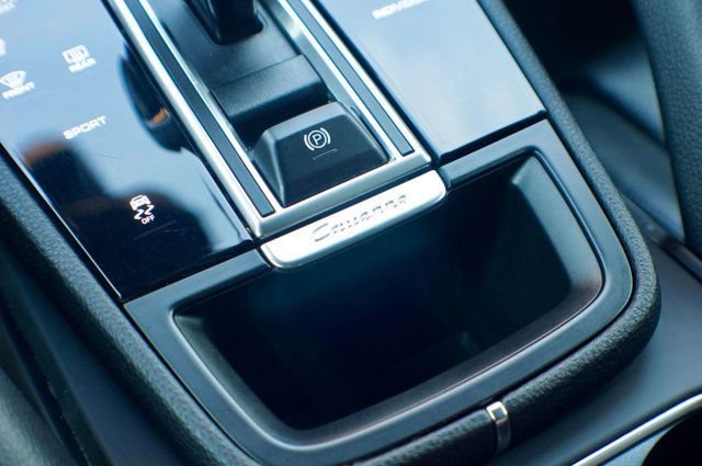 Used 2023 Porsche Cayenne image 27