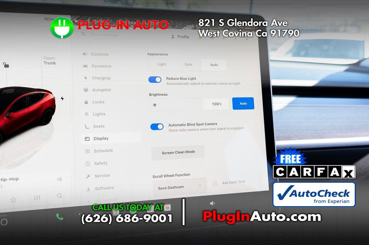 Used 2023 Tesla Model Y Performance image 29