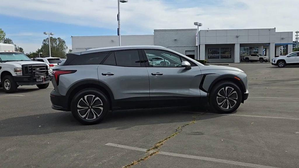 New 2026 Chevrolet Blazer EV LT image 9
