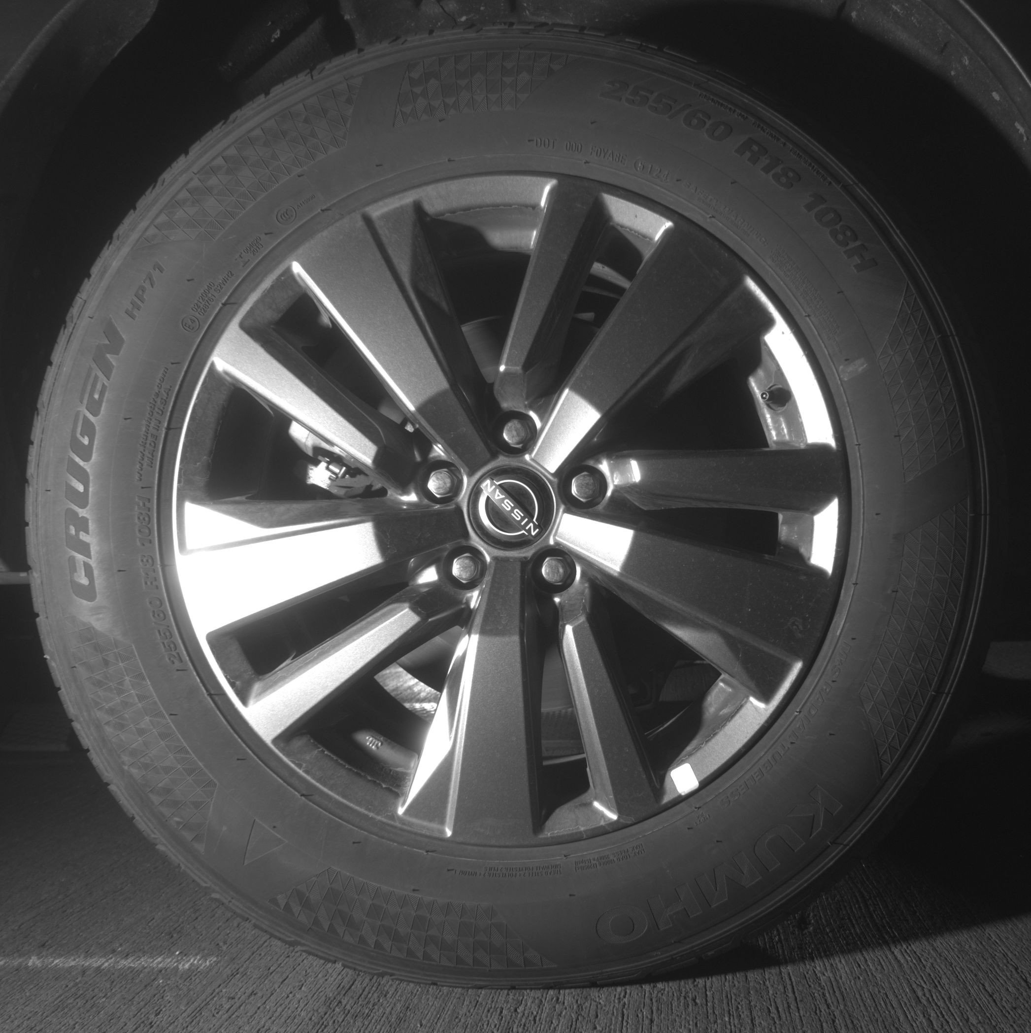 Used 2025 Nissan Pathfinder SV image 15